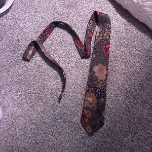 X-Long Floral Necktie Mens XL Brown Green Excellent Vintage Botanical Pattern